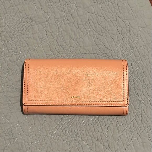 Fossil Wallet - Picture 2 of 6